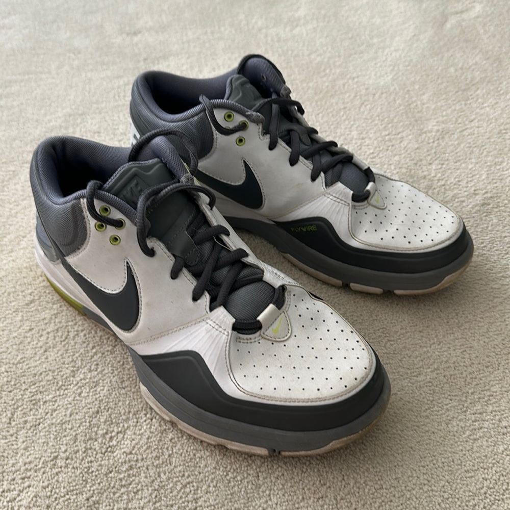 Nike Trainer 1.3 Men’s Size 9